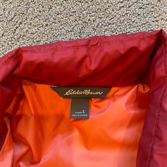 Eddie Bauer women’s microlight down jacket size small. New without tags. - Picture 2 of 4